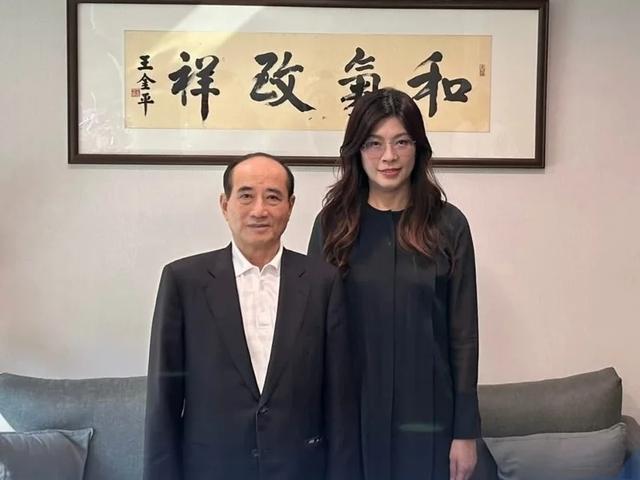 郑丽文回应王金平亲写三点期许