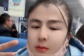 “雌雄同体”33年的她，被父母嫌弃10年没回家，她该靠什么生存？图片