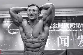 中国健美传奇鹿晨辉宣布退役：我的肌肉里藏着20年血泪图片