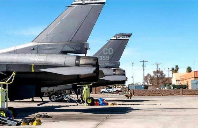 日本捅破窗户纸，又有两国叫嚣武力干涉台海，中方警告不惜一战