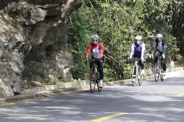 200名骑行爱好者集结阳山！2025年“骑闯岭南峡谷”骑行活动成功举办
