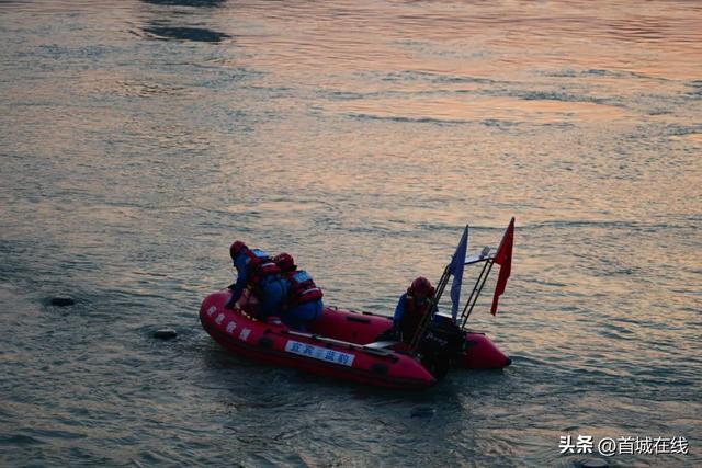 江边全是人！“夏威夷·宾”名场面又来了