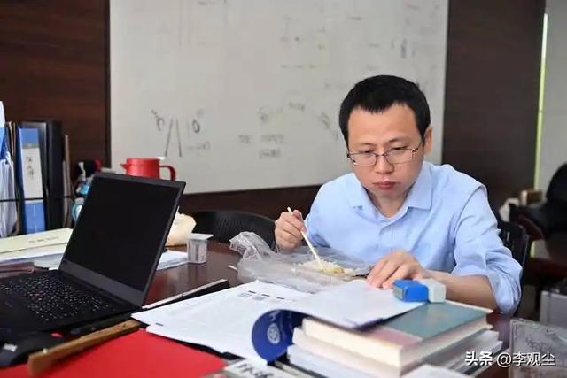 美国白断供了？江西两兄弟突破芯片封锁，联手打造中国AI“心脏”