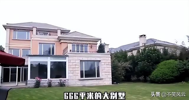 高调炫富仅是冰山一角！李湘被封禁不到一天，曝出的猛料太炸裂