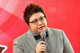 韩红的话应验了!中国人在巴基斯坦被围堵，不给钱就不是中国人图片