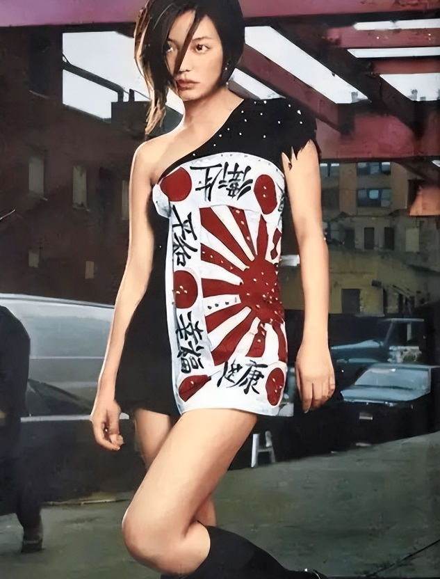 封杀四年，49岁赵薇突传消息，因胃癌去世传闻5个月前就真相大白