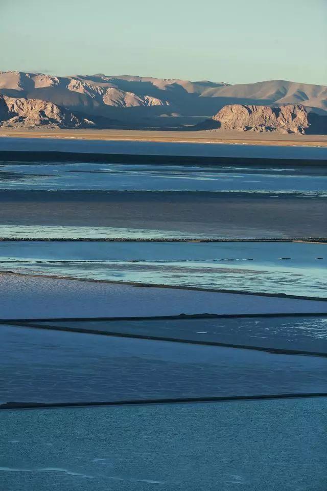 西藏私藏天空之境！人少景美扎布耶茶卡，承包整个盐湖！