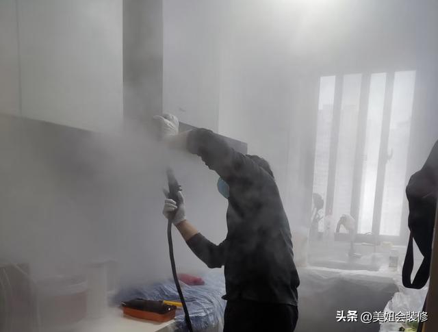 开荒保洁别再花冤枉钱！这5款工业电器搬家里，好用到拍大腿！