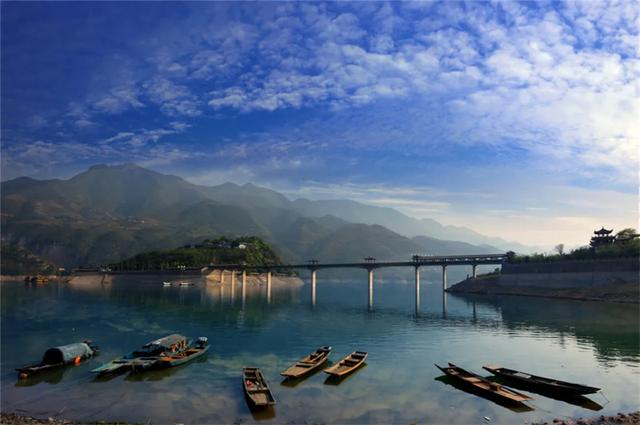夔门含韵铺锦绣 诗城焕彩启新程 奉节旅游产业发展抒写时代新答卷