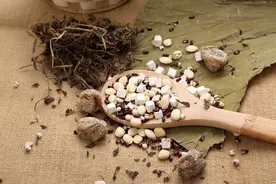 四种食材，药食同源，健脾祛湿，赶走全身湿气！简单实用！图片