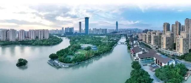 4大地级市：无锡	、东莞、唐山、温州，谁的实力更强？一起来看看