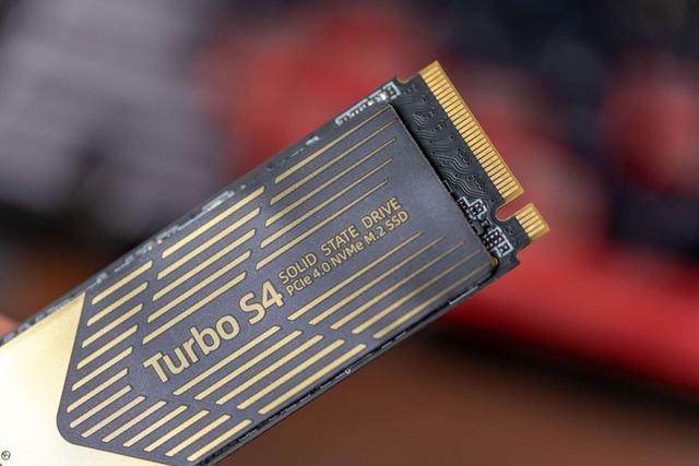 奥睿科Turbo S4评测：小身材藏大能量，读写速度破界！