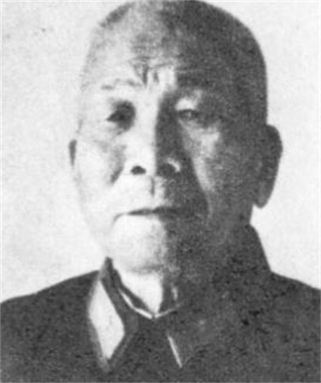 从大队书记到中央委员，他曾任重庆市委书记，后降县委书记