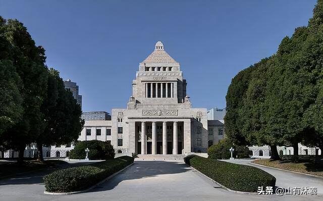 日本连开3枪，蔡英文已离岛，事态严重了，解放军通牒发往东京