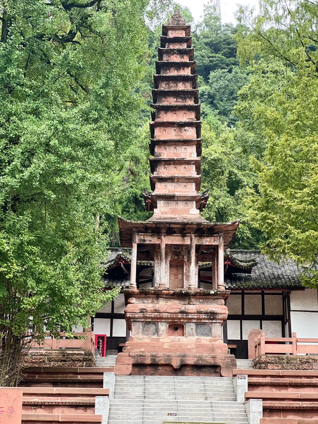 成都自驾一日游，千年古镇+国保石塔+多彩小镇，这冷门线路值得玩