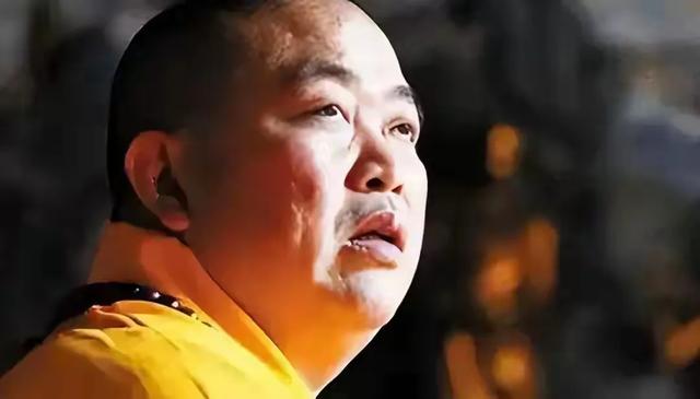 越扒越猛！释永信在少林寺有多爽，你根本想不到！难怪佛协再痛批