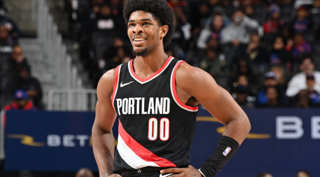 3连败！3.9亿豪阵要散了！商讨3方交易逆转乾坤，追冠军后卫冲冠