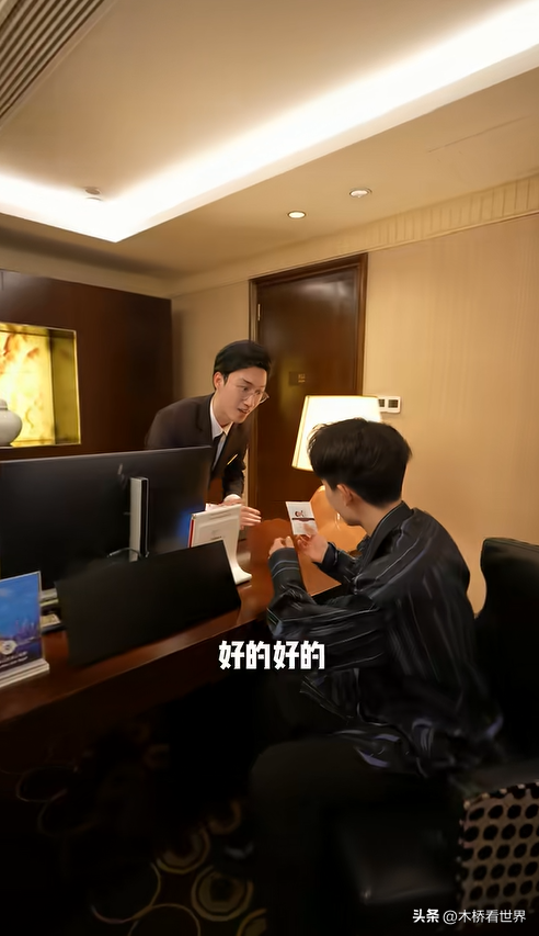 上海小伙住和平饭店总统房，10万一晚劳斯莱斯接送，奥巴马也住过