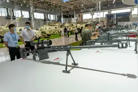 中国201大狙上高原，标配12.7黄铜弹，比10式强在哪儿？图片