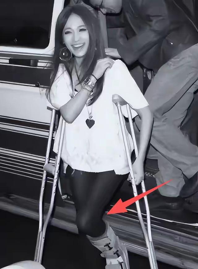 牡丹花下46岁"纵欲过度"的萧亚轩，终是为自己行为买了单