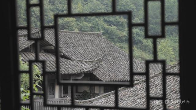 蝶变乌江寨：从黔北山村到国际旅游度假区