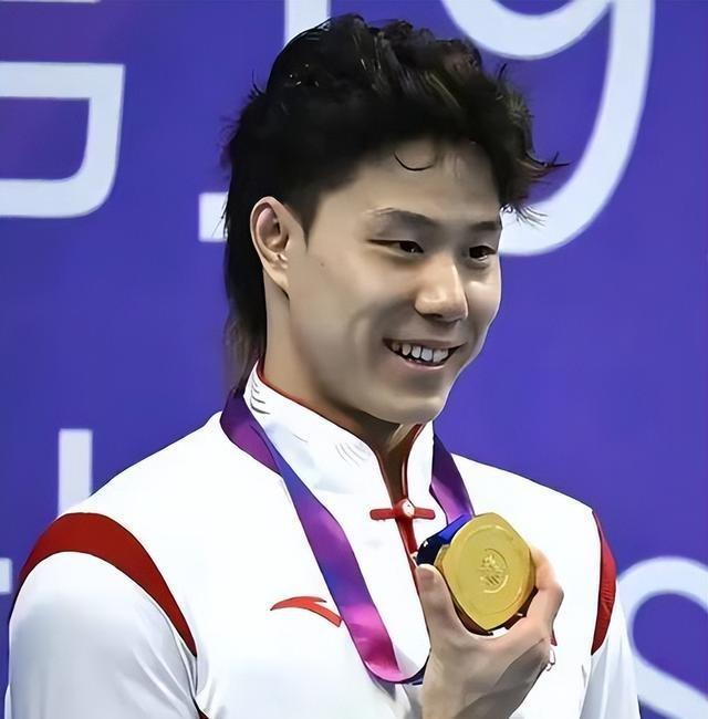 孙杨也没想到，26岁的世界冠军覃海洋，竟走上了自己的“老路”