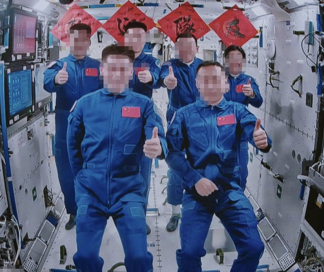 太意外！大量海外游客涌入中国，打着旅游“幌子”，实则另有目的