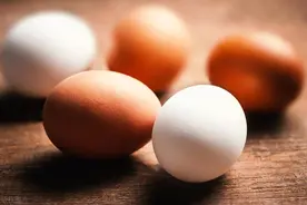 大量激素蛋流入市场，可能致癌？提醒：4种鸡蛋尽量少吃或不吃！图片