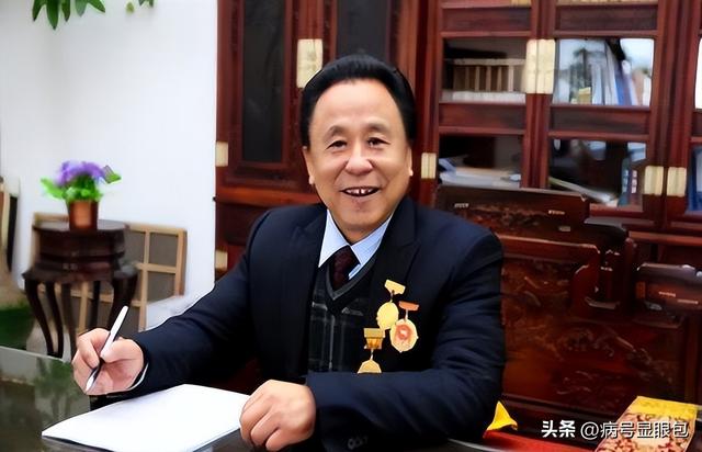 包养多名个情妇，生下11个私生子，75岁还在潜逃要生娃！他是谁？