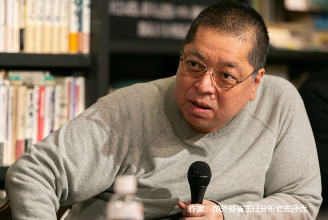 聪明的日本人开始找退路了，高市早苗还在绝路上狂奔