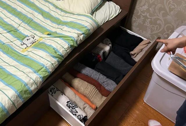 国庆最热闹的不是景点，是闲鱼：“神奇服务”火到离谱！