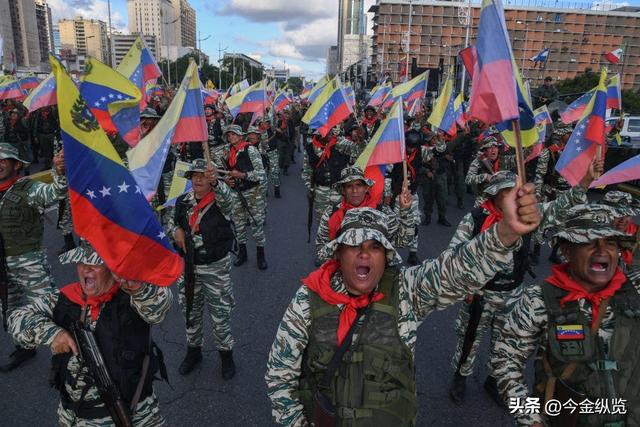 美军万吨航母压境加勒比，80人丧生，“扫毒”行动引爆全球怒火！