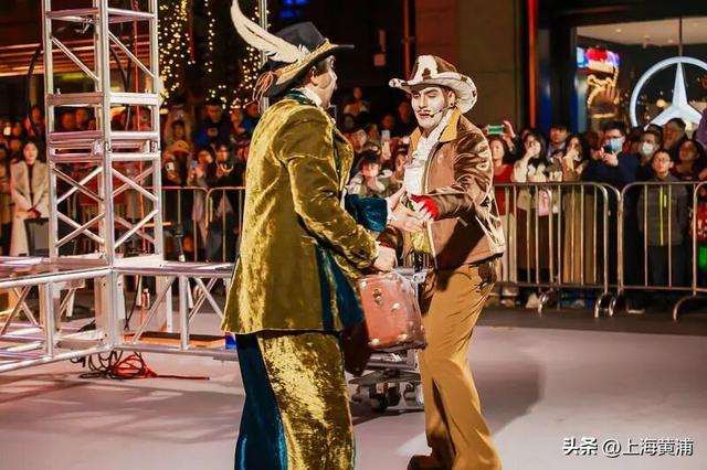 外滩这里人气“爆爆爆”！300㎡真冰滑冰场+马戏表演，冬日嘉年华梦幻启航啦！