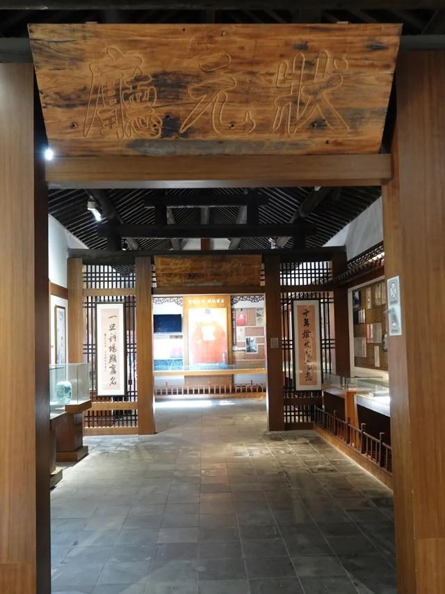 山东，有一座2000年前的一线城市，去青州古城赶一场槐花雨