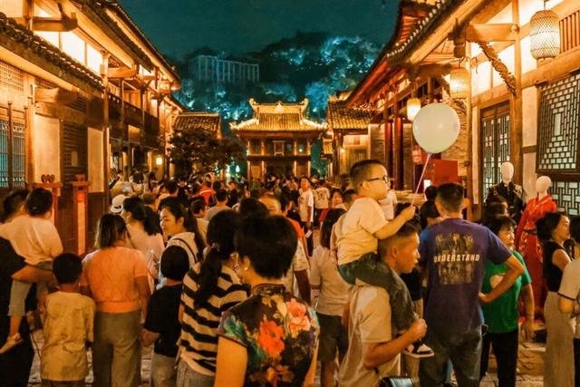 万里长江第一城，何处最“宜宾”？501的答案藏着千年烟火与团圆味