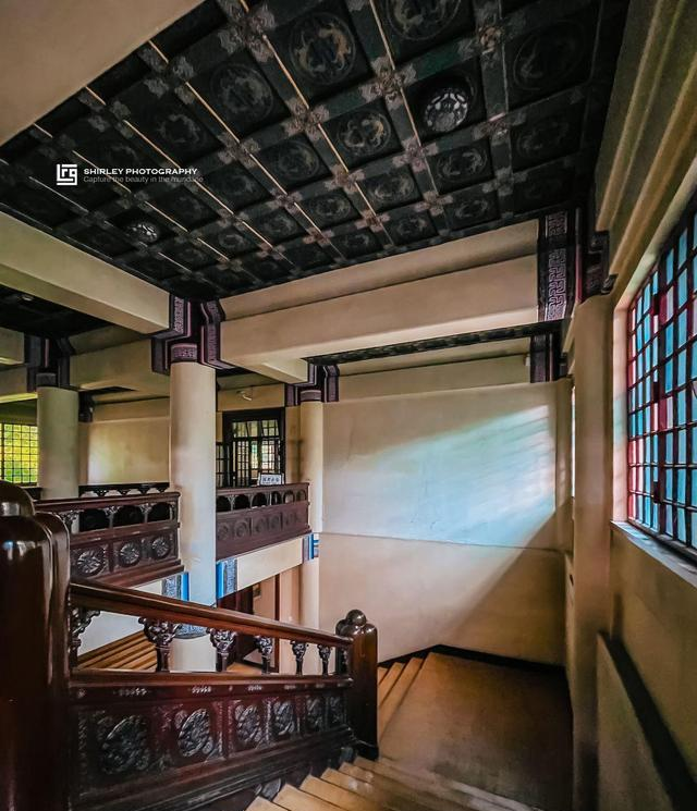 离故宫六百米，神秘绿色古建	，开放但少人探访