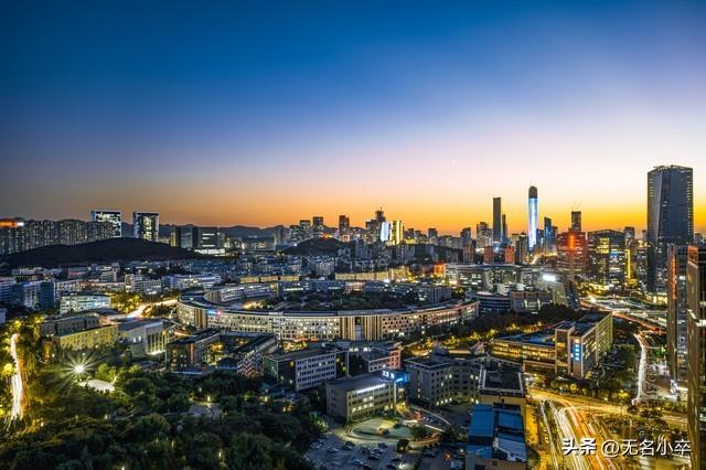 突然发现，旅游其实就是一种精神救赎，只有精神内耗的人才需要它