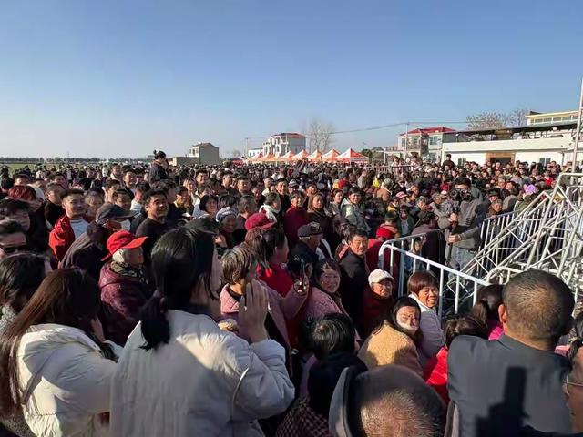 两万人吃掉21头猪27只羊500斤牛肉！安徽杀猪宴赢麻了