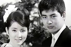 他是吉永小百合的初恋,当红时娶丑妻,结婚49年不离不弃,幸福美满图片
