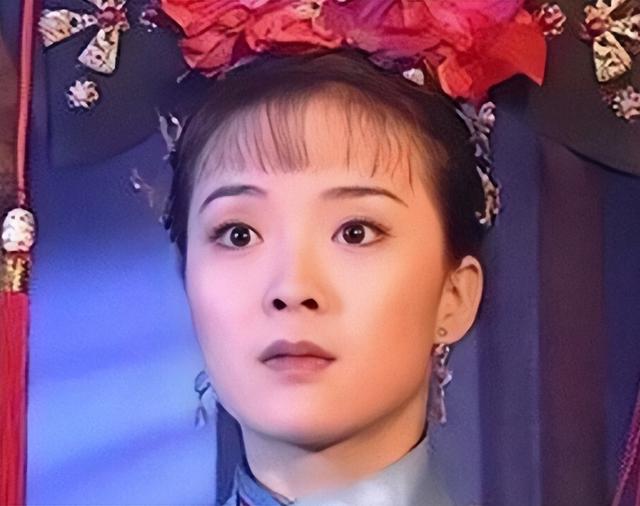 王艳晒19岁儿子近照，球球已经比妈妈高出半个头，长得像妈颜值高