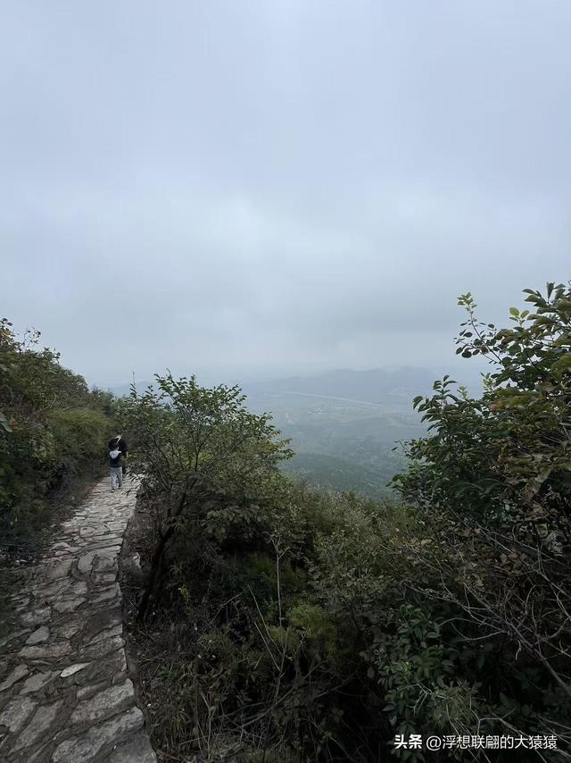 章丘胡山里的圣水灵泉庙，我都找着路线了，却近在咫尺未能抵达