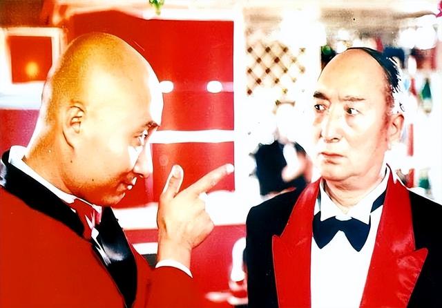 陈佩斯《戏台》票房井喷、让多少资方脸红，黄渤这次又赌对了