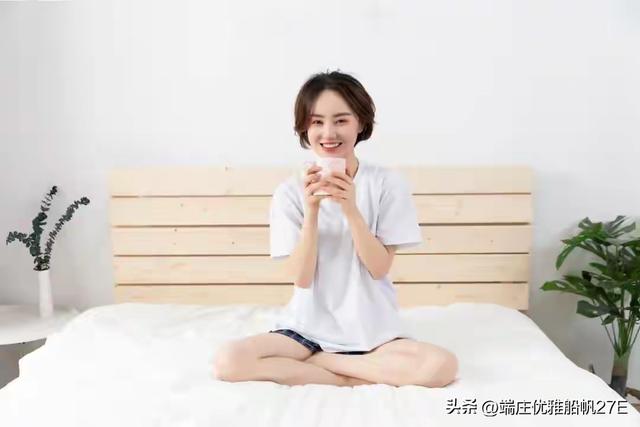 男人触碰女人这个地方，比亲吻拥抱还让她心动	，50岁后越碰越恩爱