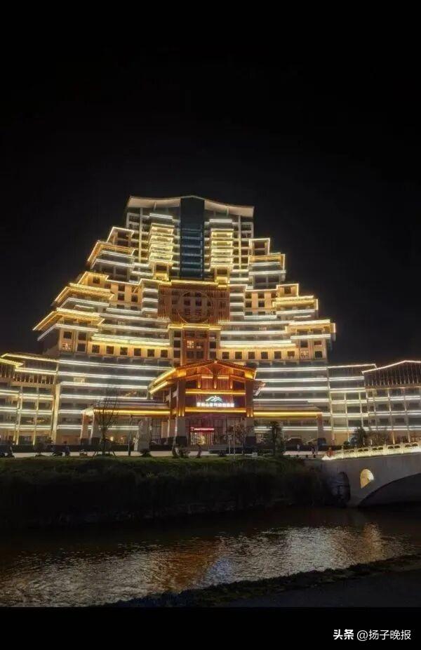 “天下第一水司楼”曾举债2亿烂尾，时隔8年改成高档酒店迎客，国庆假期最贵房型3688元/晚