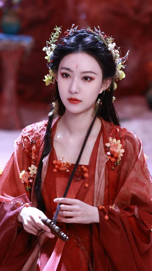 明明同一人，演完《朝雪录》演《一笑随歌》，她变丑差点认不出