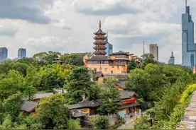 江苏省南京市拥有国家4A级景区26个，列举出来共享图片