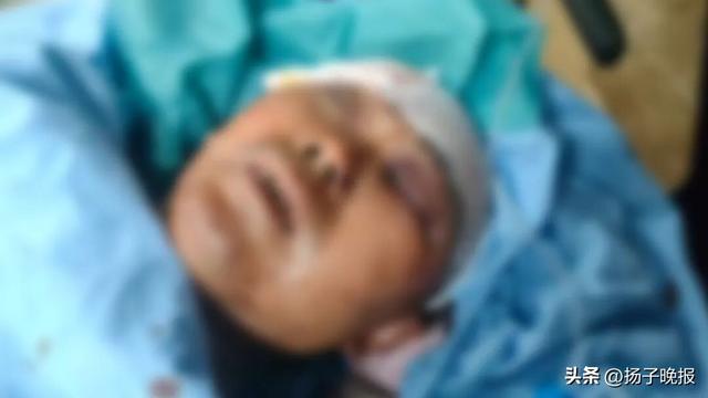 因屋檐滴水之争，62岁男子追杀邻居3口致1死1伤，案件择期宣判	，被害人姐姐：持刀折回，铁了心要杀掉我爸妈