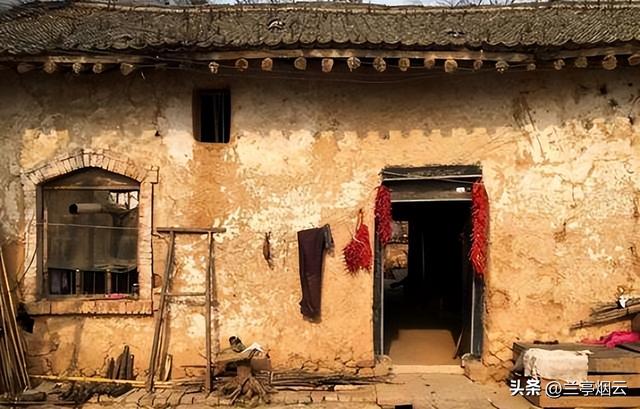 男子入狱15年无一人探视，以为家破人亡，出狱回家后泪流满面