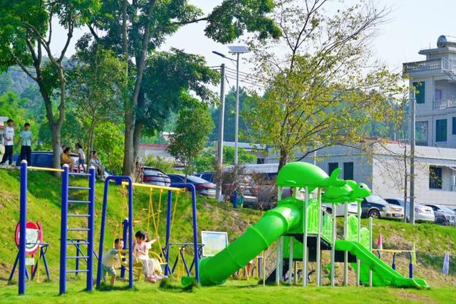 沉浸式感受韶关新丰绝美秋色！ 2天1夜赏枫露营品美食，徒步泡温泉，一起去躺平 ！