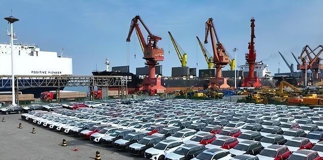 动了俄罗斯的蛋糕？俄方开始对中国下手，关系再好也得多留个心眼